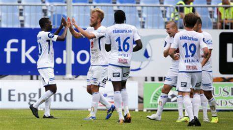 而借助VR 而借助VR