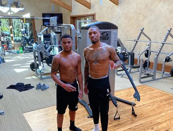 NBA主力轮换时间分配 体能管理成关键